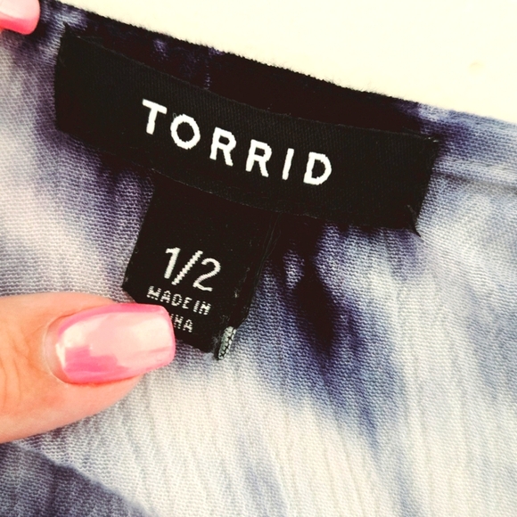 TORRID Blue Tie-Dye Tie Front Gauze Kaftan 1X/2X - Picture 10 of 14